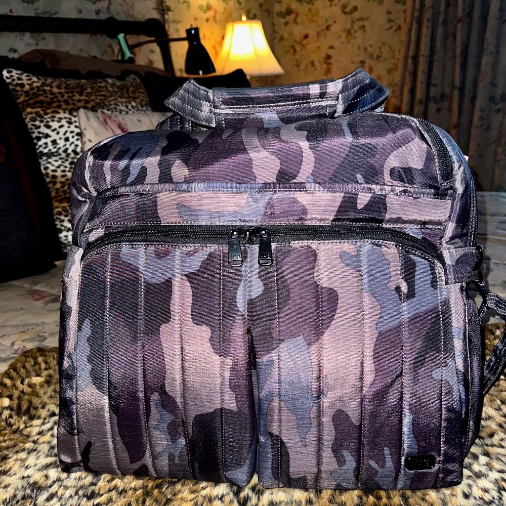 Lug Boxer 2 Cross Body Bag NWT'S - HTF